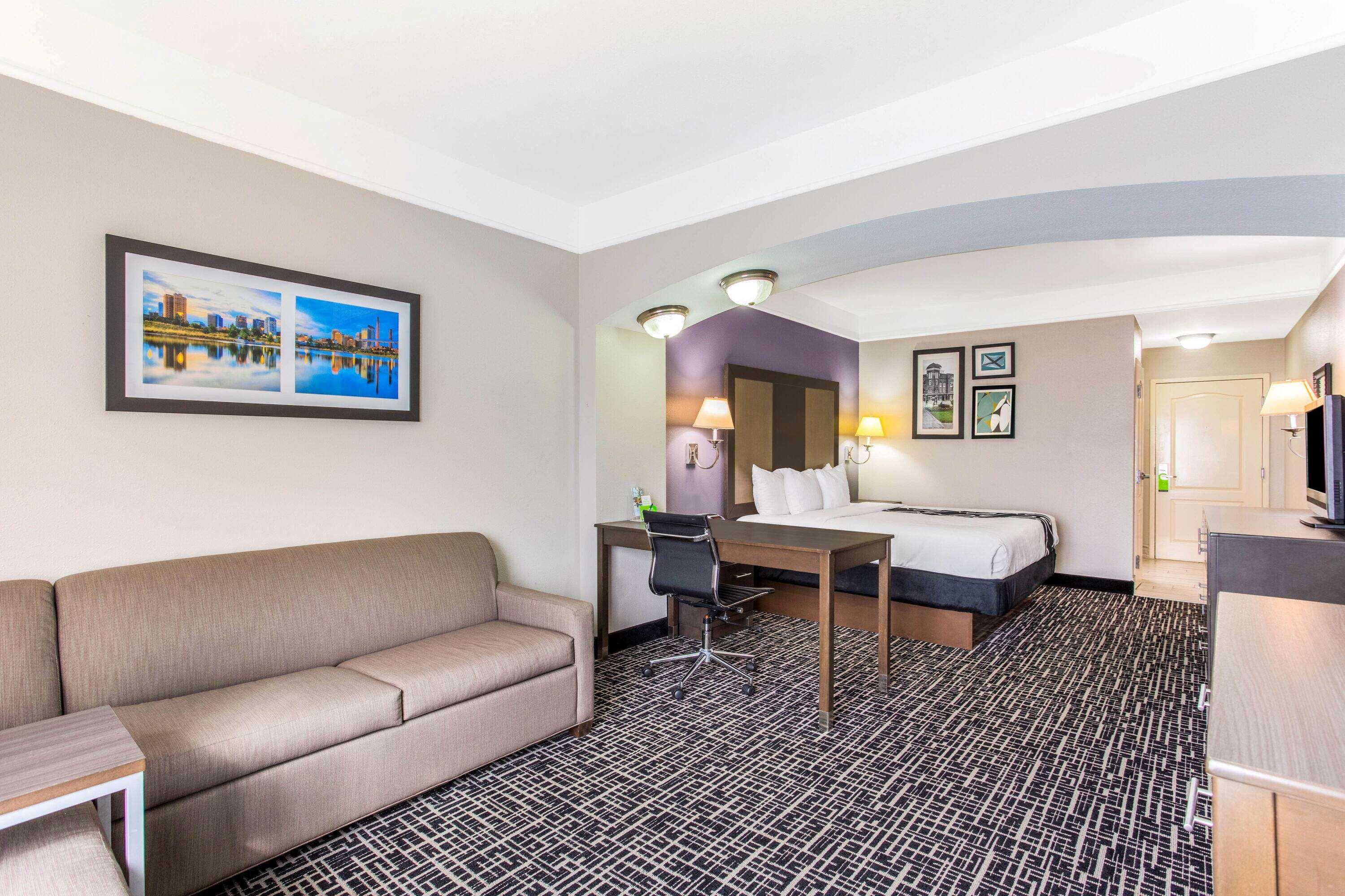 La Quinta Inn & Suites Fultondale Ngoại thất bức ảnh